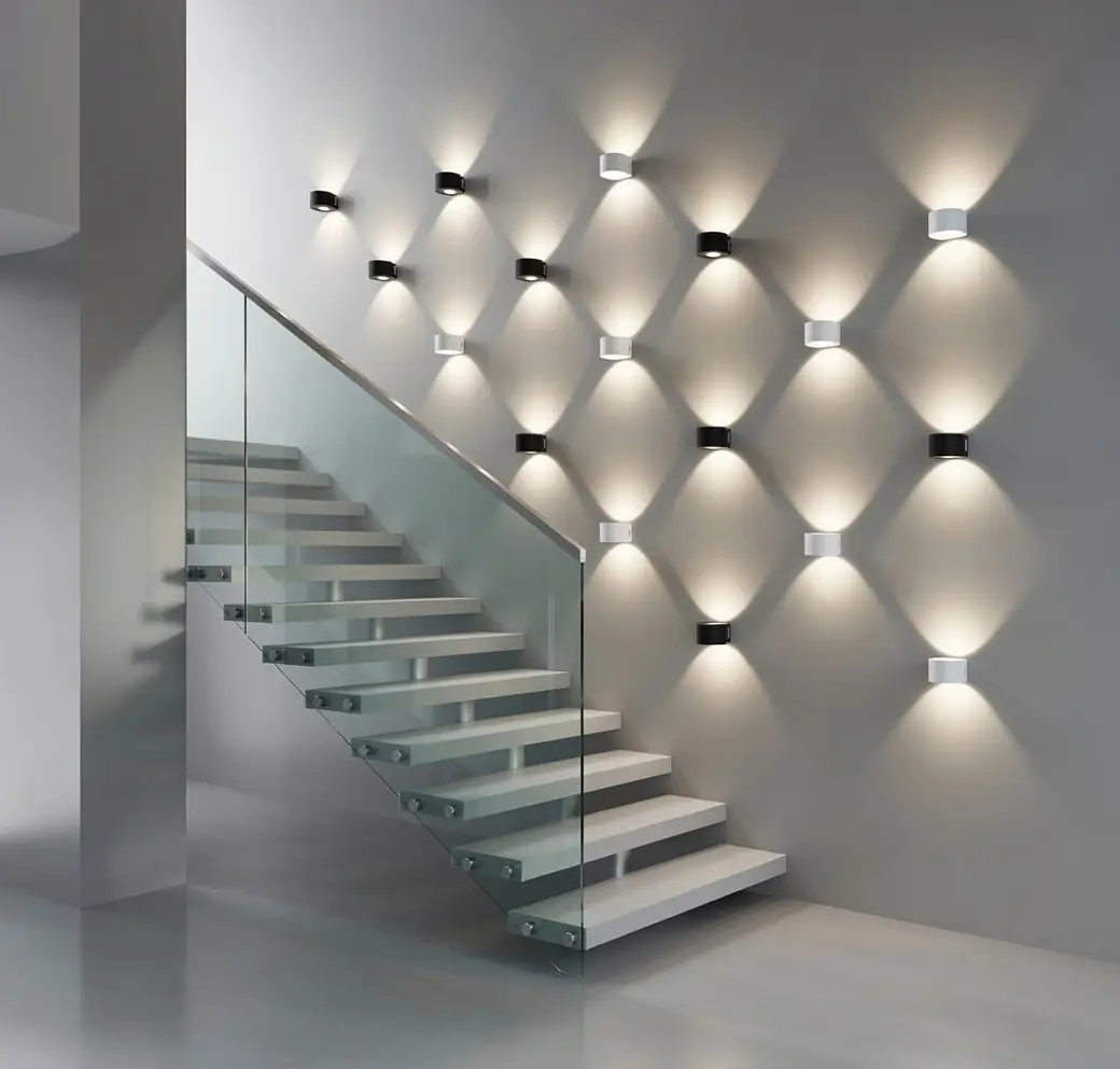 Декоративный настенный светильник